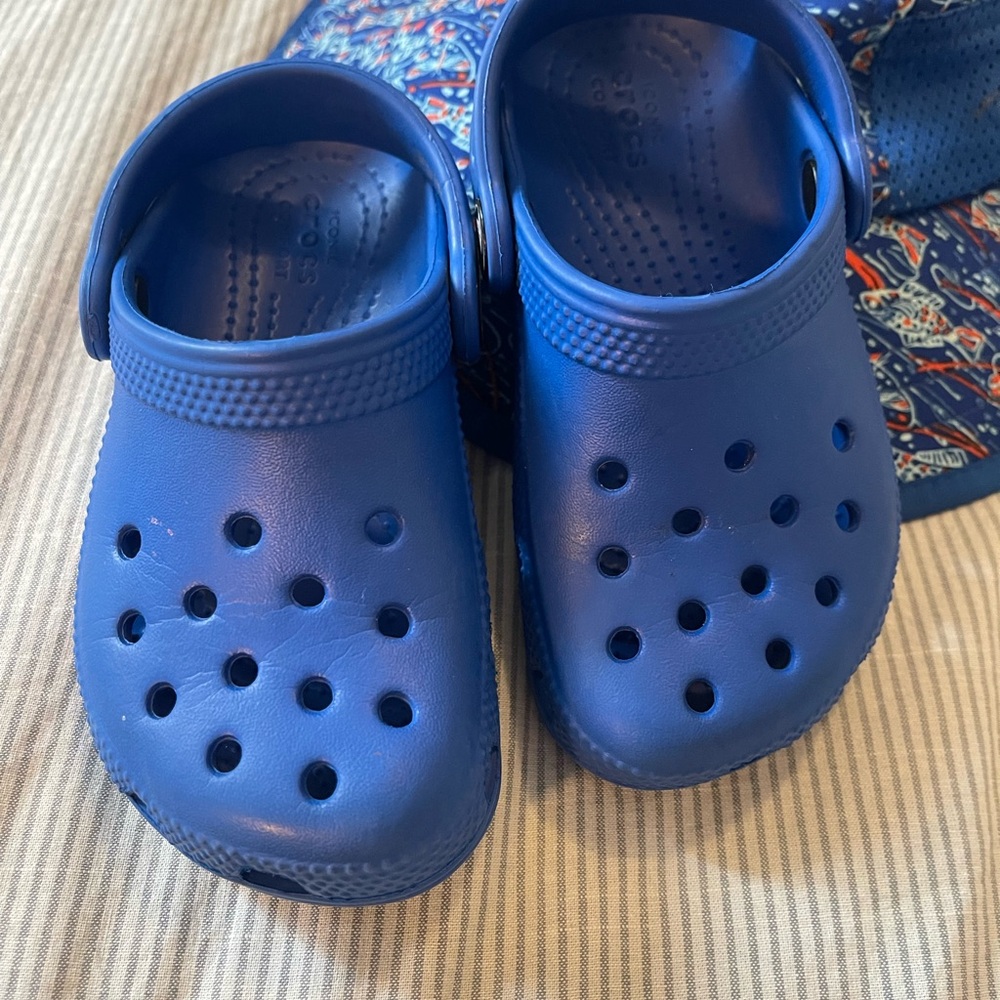 Kids Blue CROCS & SUN DAY hat